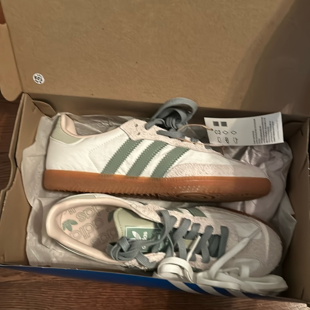 Adidas Sambas, silver green, size 8 women’s, NWT